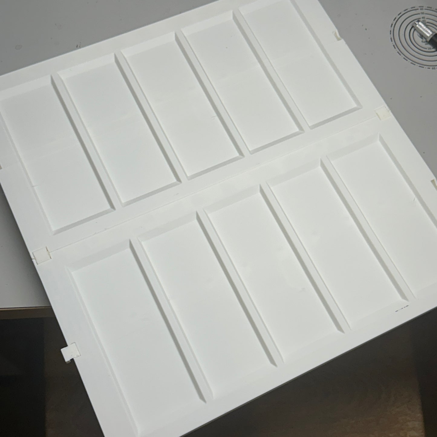 Hobby Paint Storage Tray – Holds 20 Dropper Bottles (Army Painter Speed Paint / Vallejo)