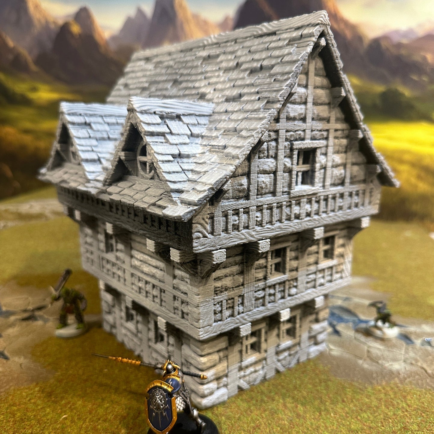 Large two-story Fantasy house 28mm scale