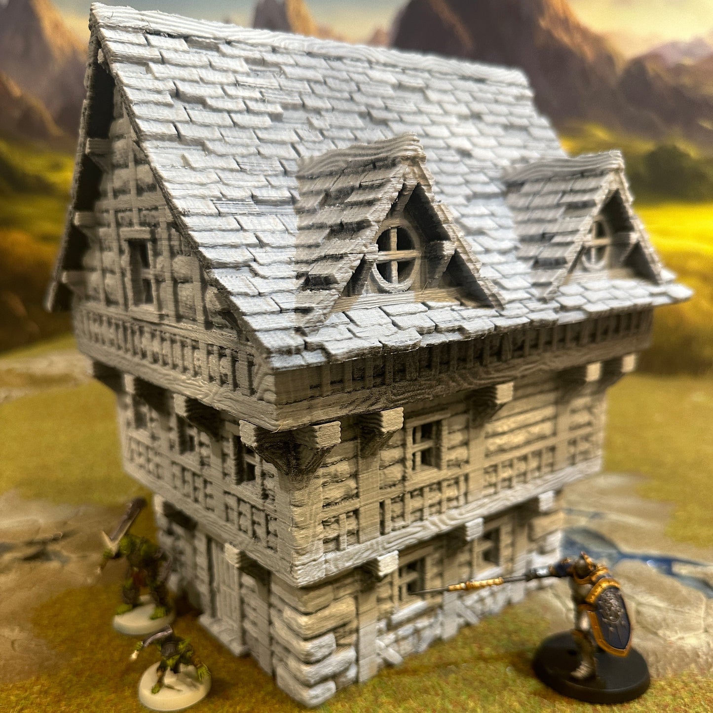 Large two-story Fantasy house 28mm scale